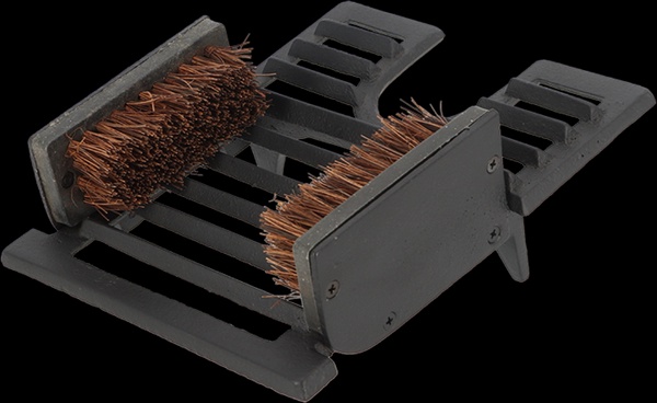 Cepillo Limpia Botas Suelo y Descalzador